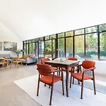 Casa vacanze Elegant With Pool Near Montpellier Centre Mauguio