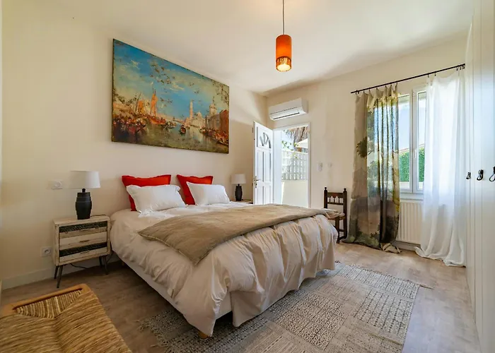 Elegant Villa With Pool Near Montpellier Centre Дом отдыха Могио