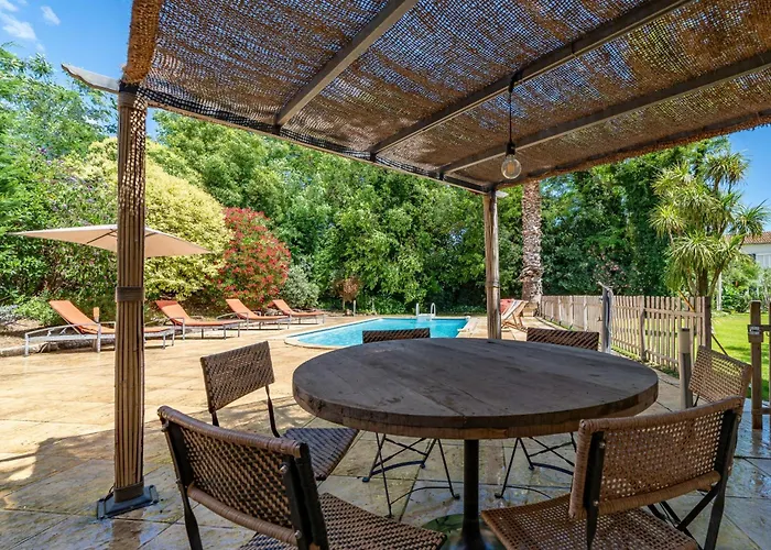 Elegant Villa With Pool Near Montpellier Centre