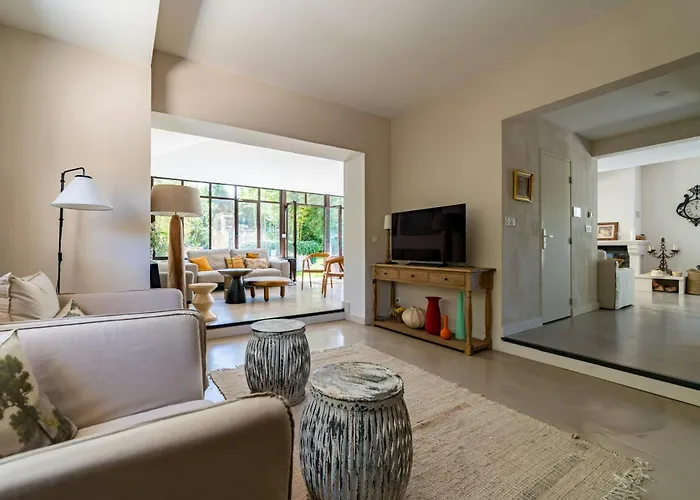 Elegant Villa With Pool Near Montpellier Centre Дом отдыха